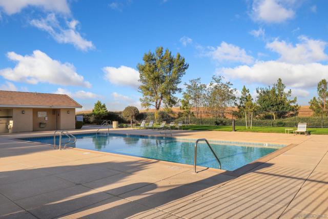 40998 Promenade Chardonnay Hls, Temecula CA: https://media.crmls.org/mediaz/590da108-b790-45f9-b3a3-7c6d83b38a13.jpg
