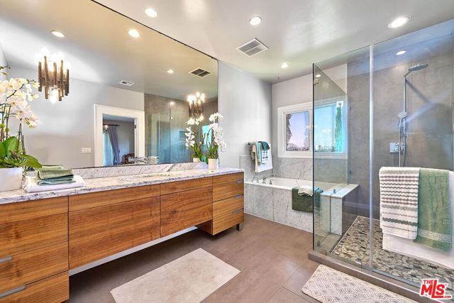 136 Fremont Place, Los Angeles CA: https://media.crmls.org/mediaz/590e39d1-8660-4166-b4c7-5663be72dfbf.jpg