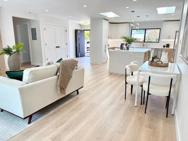 3845 East Lake Way, Redwood City CA: https://media.crmls.org/mediaz/590e48d3-a112-4281-8484-e423cd422f9f.jpg