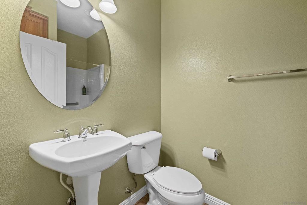 1745 Blue Water Ln - photo 18