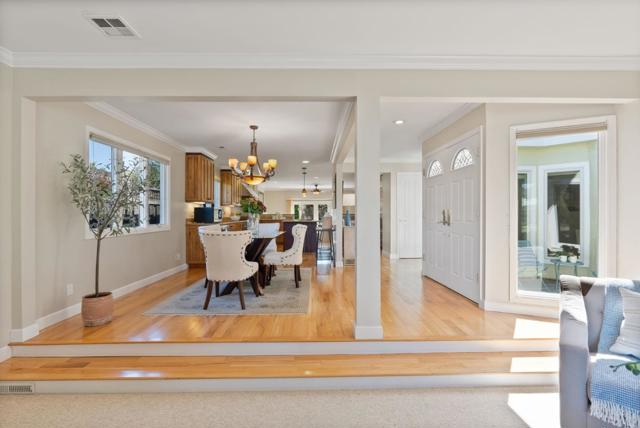 372 Bluefish Court, Foster City CA: https://media.crmls.org/mediaz/590e8a32-5252-4b0b-882f-66c7591af2f2.jpg