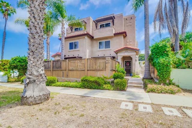 2167 Grand Avenue, San Diego CA: https://media.crmls.org/mediaz/590eb59e-1b62-4973-a17f-8dfc1dc5e483.jpg