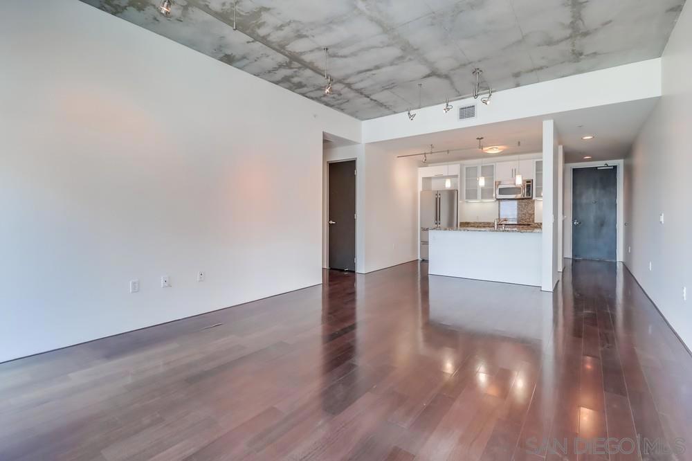 MLS #250035729SD img 13