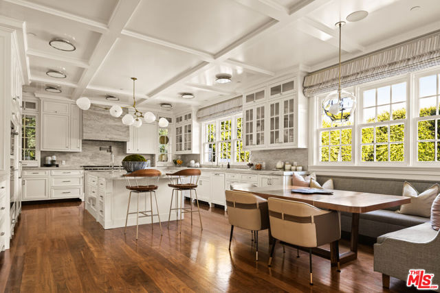 1232 Corsica Drive, Pacific Palisades CA: https://media.crmls.org/mediaz/590f29c0-a704-49cb-9078-afbee443cf29.jpg