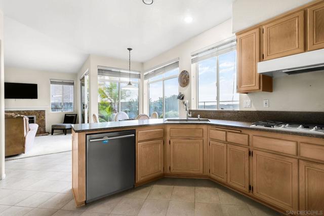 7560 Windy Ridge Rd, San Diego CA: https://media.crmls.org/mediaz/590ff7b3-06cd-4951-8fd1-1b13f7b083c4.jpg
