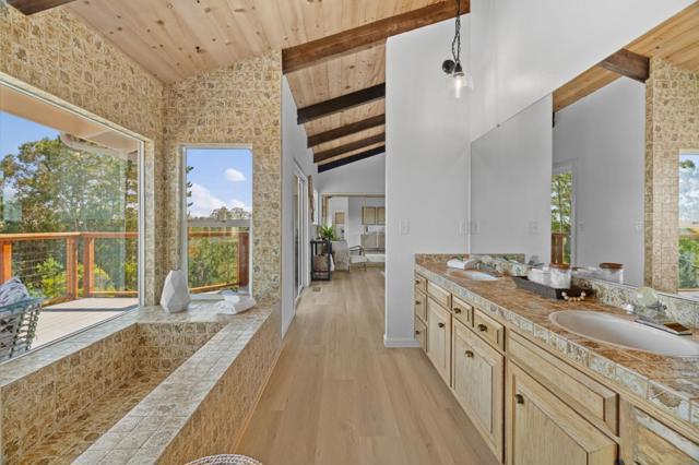 475 Fiesta Court, Watsonville CA: https://media.crmls.org/mediaz/59101ccd-7952-49e0-9dd4-d2abfa491def.jpg