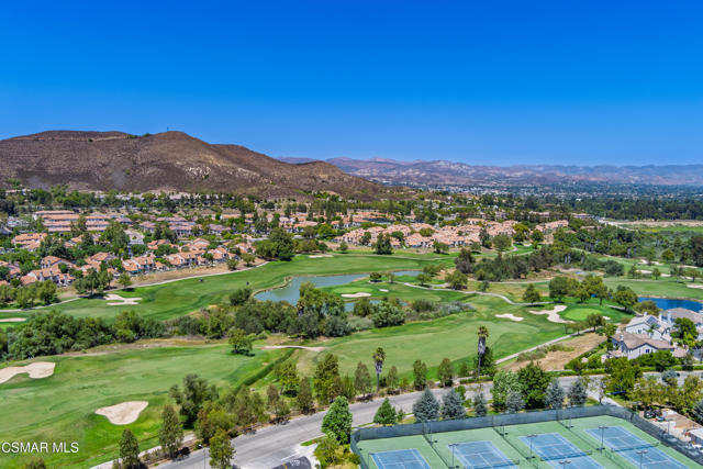 552 Fairfield Road, Simi Valley CA: https://media.crmls.org/mediaz/591244e6-5703-4b33-9a45-519def1a5f04.jpg