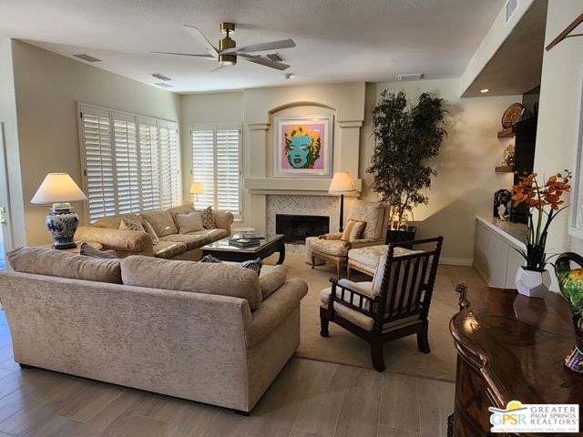 36660 Palm Court, Rancho Mirage CA: https://media.crmls.org/mediaz/5913540f-6f99-4229-ad1f-10325fc2a14e.jpg