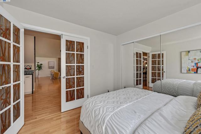 Image 18 of 42 For 45421 Parkmeadow Dr