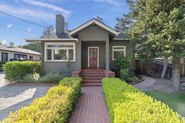 249 Los Gatos Boulevard, Los Gatos CA: https://media.crmls.org/mediaz/59150684-7cee-4c0e-b84f-4bbe9fa7a990.jpg