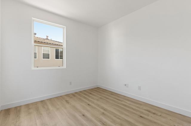 Detail Gallery Image 15 of 23 For 6415 Terraza Portico, Carlsbad,  CA 92009 - 3 Beds | 2/1 Baths