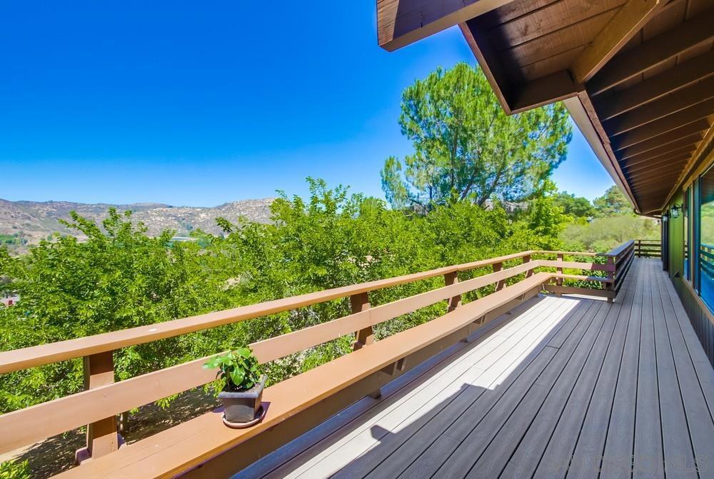 MLS #250035021SD image #37