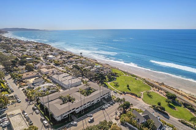 Detail Gallery Image 3 of 34 For 155 15th St #21,  Del Mar,  CA 92014 - 1 Beds | 1 Baths