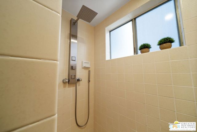 695 N Monterey Road, Palm Springs CA: https://media.crmls.org/mediaz/591795da-3ccc-4539-8810-766e4ea8677f.jpg