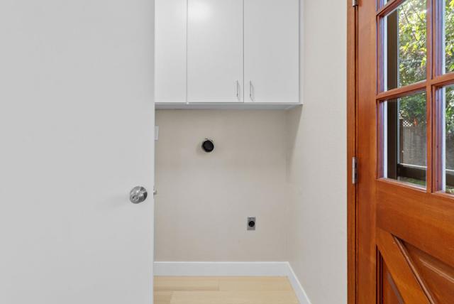 1420 Pinehurst Drive, San Jose CA: https://media.crmls.org/mediaz/5917e9f7-a845-4c70-b354-31201e2f3a34.jpg