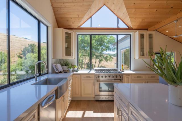 31315 Via La Naranga, Carmel Valley CA: https://media.crmls.org/mediaz/59184cdd-6d39-4ca1-aee7-21aec130d450.jpg