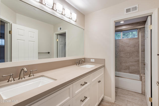 48 Golden Glen Drive, Simi Valley CA: https://media.crmls.org/mediaz/59190cc0-4373-4bfa-9402-425cd4b12846.jpg