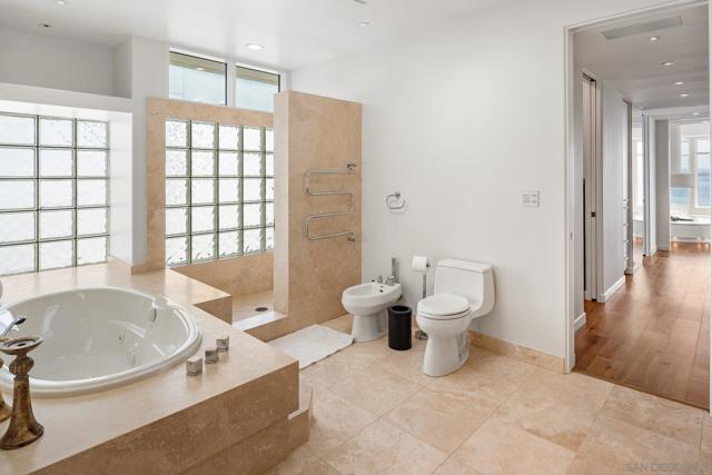 1 The Point, Coronado CA: https://media.crmls.org/mediaz/591920b8-6eed-4aff-9b5f-f9e508b3e4e6.jpg