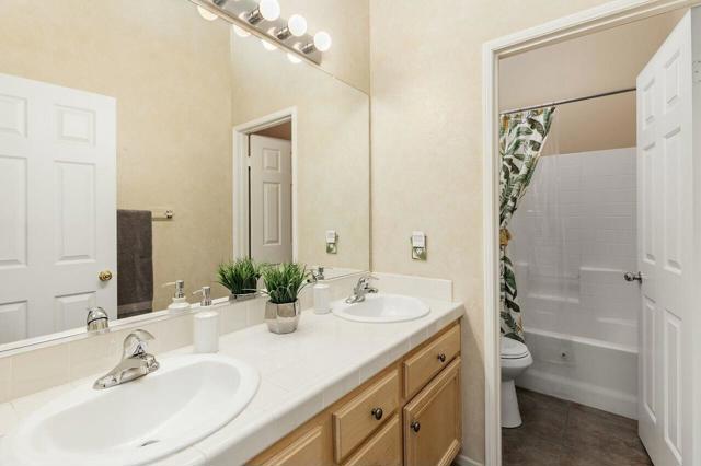 63 San Marino Circle, Rancho Mirage CA: https://media.crmls.org/mediaz/59199d57-2448-4e5a-a2dc-20f93c5ec9bb.jpg