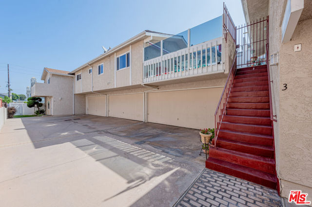 2413 CARNEGIE Lane, Redondo Beach, California 90278, 2 Bedrooms Bedrooms, ,1 BathroomBathrooms,Residential,Sold,CARNEGIE,22158269