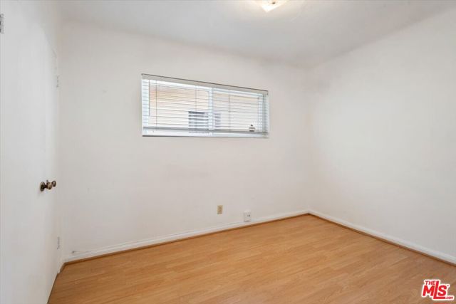 4210 Alcove Avenue, Studio City CA: https://media.crmls.org/mediaz/591adcf5-c42a-4a78-b01f-a859bec67b40.jpg