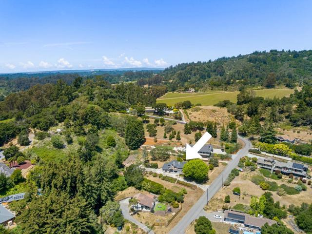 125 Orchard Heights Lane, Corralitos CA: https://media.crmls.org/mediaz/591af5f0-bca1-4836-9f62-cec1aec2f340.jpg