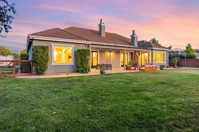 325 Peebles Avenue, Morgan Hill CA: https://media.crmls.org/mediaz/591c9c01-2f2f-4201-b79f-6028a2f55e9b.jpg