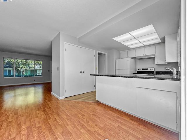 2857 Fountainhead Dr, San Ramon CA: https://media.crmls.org/mediaz/591cb9e4-af56-4198-ae23-19ac64932f5b.jpg