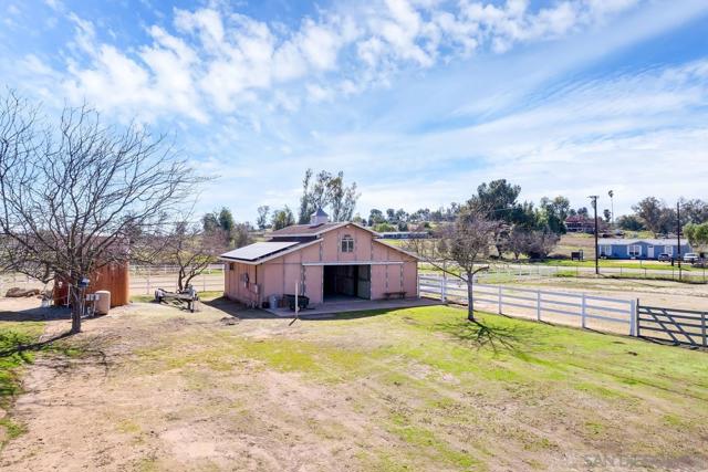 1005 Elm St, Ramona, California 92065, 5 Bedrooms Bedrooms, ,2 BathroomsBathrooms,Single Family Residence,For Sale,Elm St,250020347SD