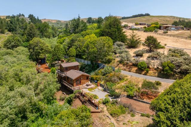 18050 Highway 1,  CA: https://media.crmls.org/mediaz/591cf951-d329-4292-abe5-412ab776a6b5.jpg
