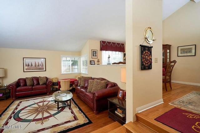 29140 Quail Run Drive, Agoura Hills CA: https://media.crmls.org/mediaz/591d0bd3-ab55-4b7f-bdf3-796b615388ed.jpg