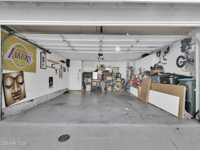 91 Cabrillo Court, Santa Paula CA: https://media.crmls.org/mediaz/591d8ab2-f5c4-40ac-9bcc-d8d40d20c6bb.jpg