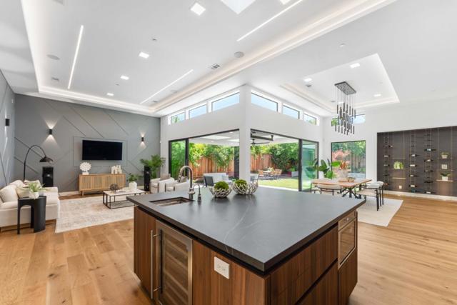 13197 Berwick Street, Saratoga CA: https://media.crmls.org/mediaz/591dffc2-dbc0-4985-8372-67f4a34c19e1.jpg