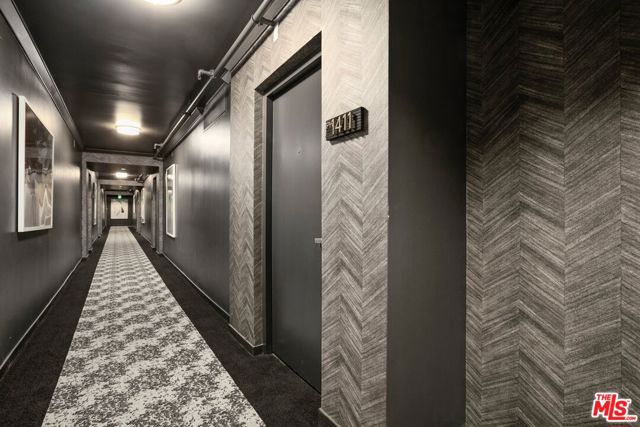3460 W 7th Street, Los Angeles CA: https://media.crmls.org/mediaz/591e020d-ca89-43cf-b241-37e6bb3e3a84.jpg
