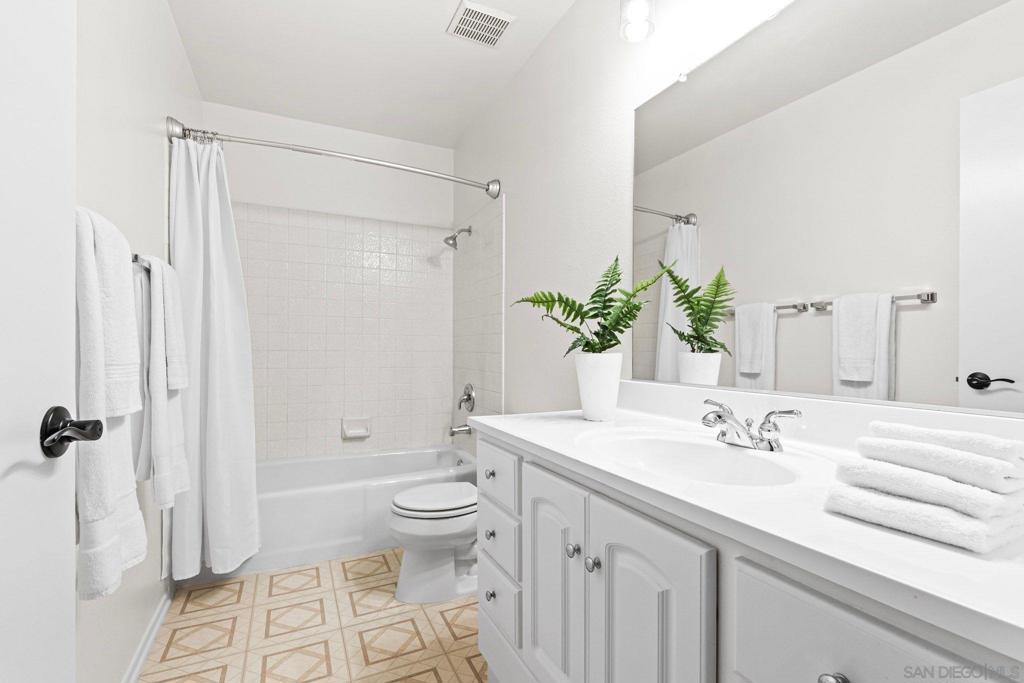 591Fa629 Eefa 40A8 9854 900A4E290171 451 Jolina Way, Encinitas, Ca 92024 &Lt;Span Style='BackgroundColor:transparent;Padding:0Px;'&Gt; &Lt;Small&Gt; &Lt;I&Gt; &Lt;/I&Gt; &Lt;/Small&Gt;&Lt;/Span&Gt;