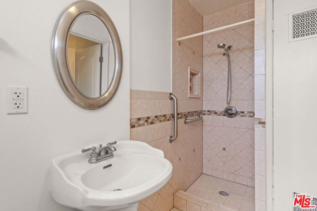 1718 Puente Avenue, Baldwin Park CA: https://media.crmls.org/mediaz/591fc0c5-8bb1-42a4-8cd8-c55bfdfe382b.jpg