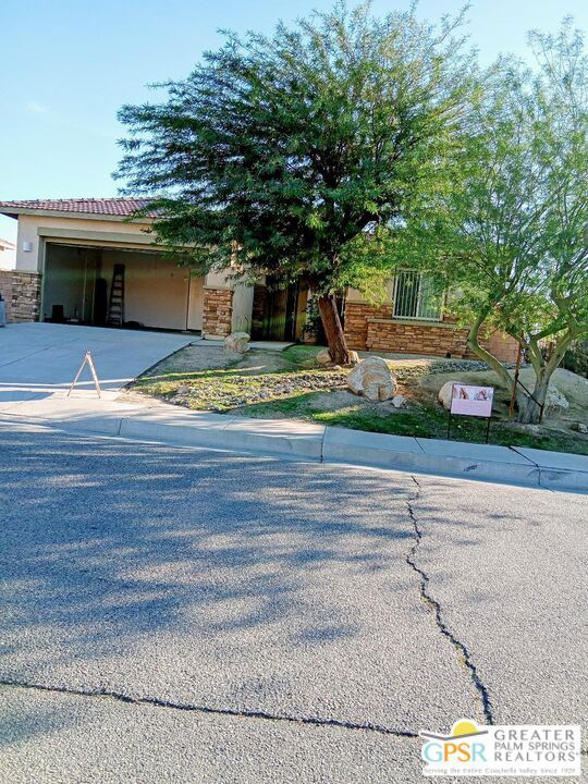 68381 Panorama Drive, Desert Hot Springs CA: https://media.crmls.org/mediaz/5920098f-b398-4498-9dd1-339dcba37898.jpg