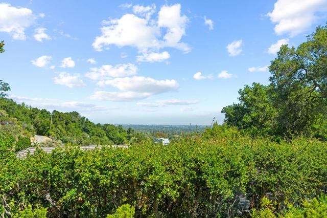 16451 Wood Acres Road, Los Gatos CA: https://media.crmls.org/mediaz/592071a2-47e7-4c1c-8e45-a6a49f33aeaa.jpg