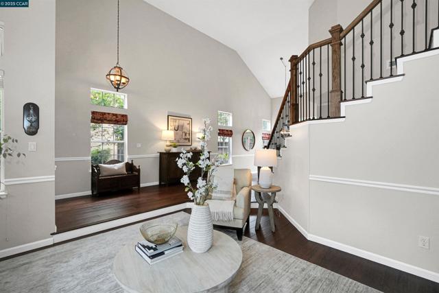 405 Triomphe Ct, Danville CA: https://media.crmls.org/mediaz/5921a979-dd3a-4f22-96e7-df0aa4ffb6cf.jpg