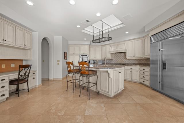 Image 15 of 51 For 30301 Calle La Reina