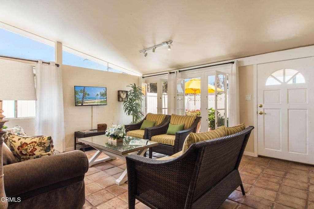 MLS #V1-28437 image #1