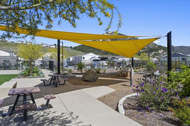 Detail Gallery Image 27 of 30 For 35180 Grove Trl, Fallbrook,  CA 92028 - 3 Beds | 2/1 Baths
