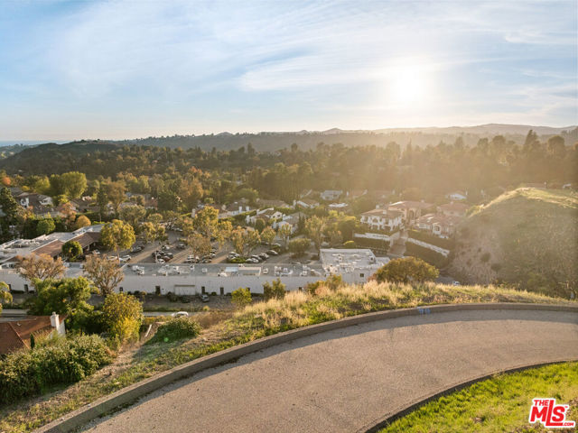 Drew Fenton | 3025 N Beverly Glen Cr Los Angeles CA | MLS: 7410657 Drew Fenton | 3025 N Beverly Glen Cr Los Angeles CA | MLS: 7410657