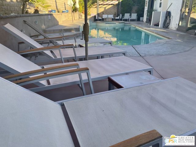 1596 Sabita Way, Palm Springs CA: https://media.crmls.org/mediaz/5925b9a8-f665-4566-933b-3e22d93faba9.jpg