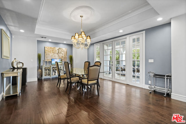 22510 La Quilla Drive, Chatsworth CA: https://media.crmls.org/mediaz/592720b3-9557-4467-9ded-a18bc2fe3844.jpg