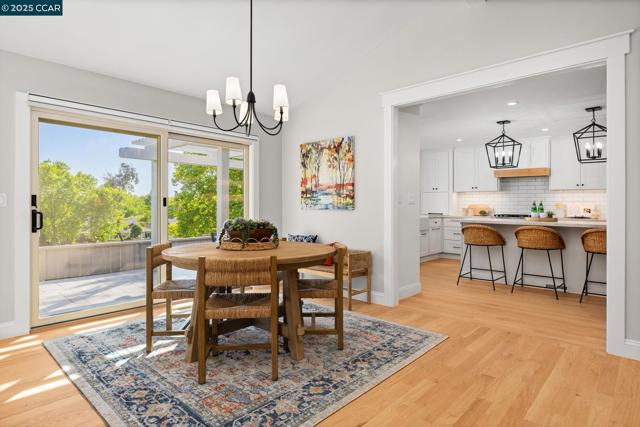 685 Saint George Rd, Danville CA: https://media.crmls.org/mediaz/59276400-544d-4275-b341-09fc8c2a7539.jpg