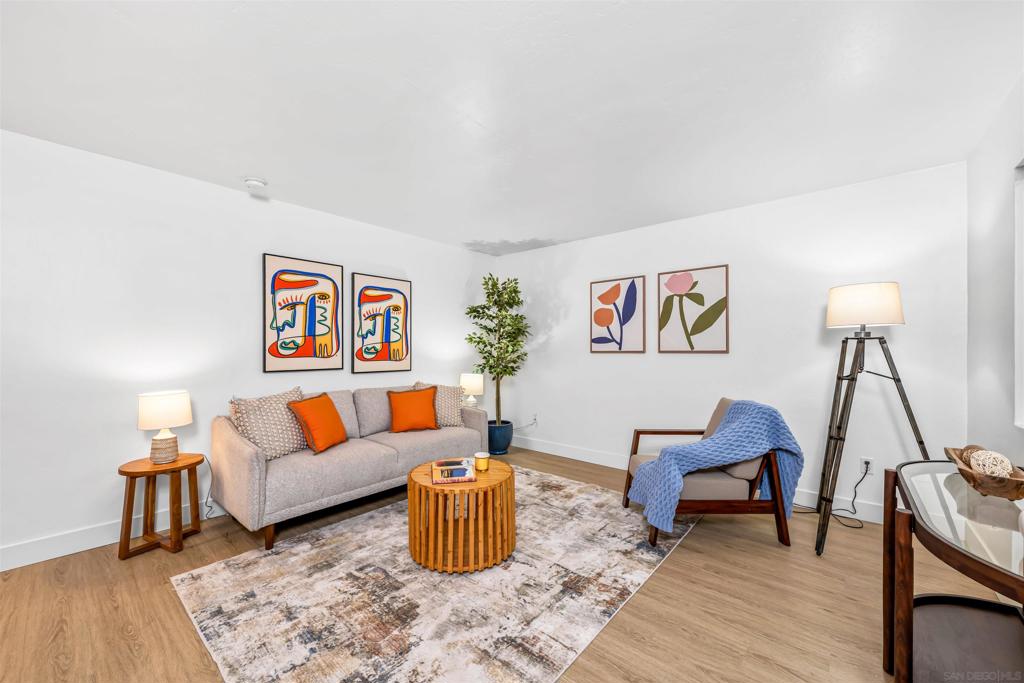 1030 Robinson Ave #108