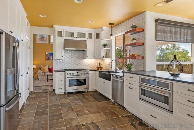 12064 Mannix Road, San Diego CA: https://media.crmls.org/mediaz/592951b3-80f4-40a8-9a3e-f44cee5494d4.jpg