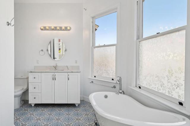 30003006 26th Street, San Francisco CA: https://media.crmls.org/mediaz/592ad385-80c9-4c6b-b219-67c57b36e926.jpg