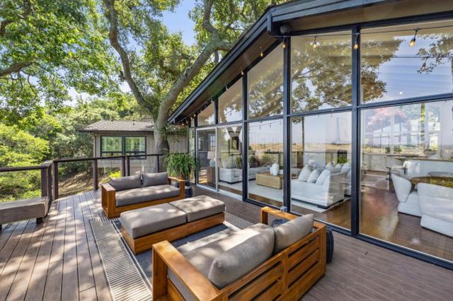 138 Bolivar Lane, Portola Valley CA: https://media.crmls.org/mediaz/592b4355-3f39-4056-a7e0-9e383d8a98bd.jpg